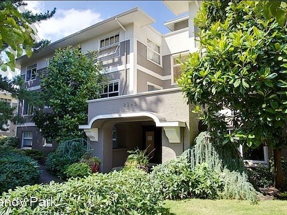 2nd image of 630 NE 23rd Ave #5878039