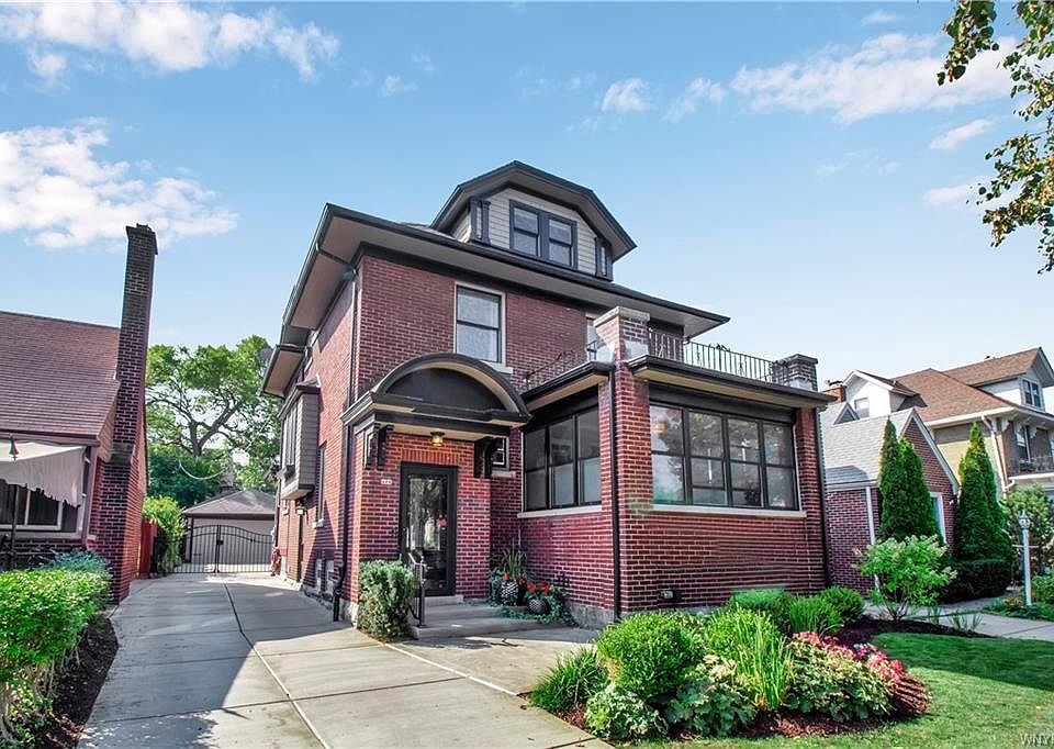 2nd image of 126 Chatham Ave