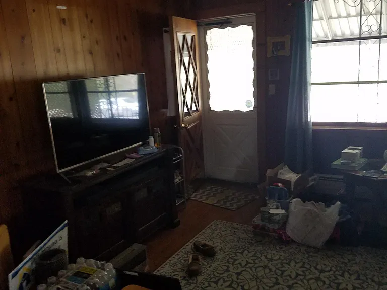 271 S Main Rd — Photo 7