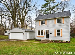 1537 Diamond Ave NE, Grand Rapids, MI 49505