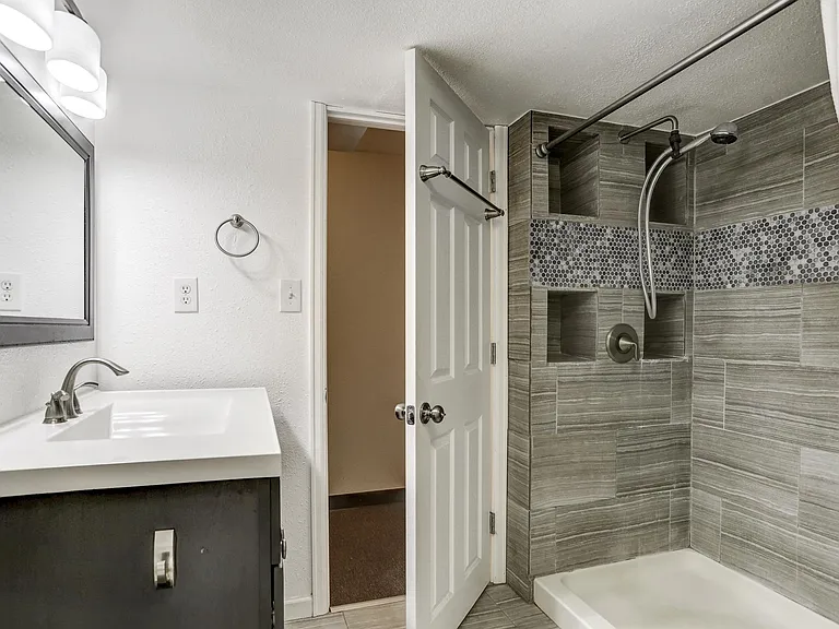 10563 W 62nd Pl — Photo 3