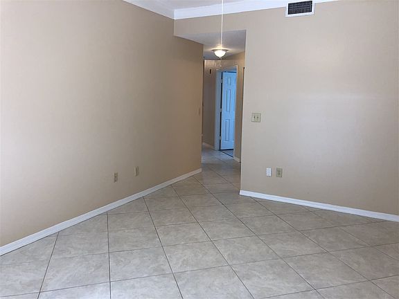 3rd image of 24106 Harbour Vista Cir