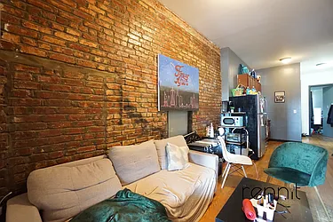 Rented by Rennit Inc.