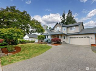 19555 23rd Avenue NE, Poulsbo, WA 98370