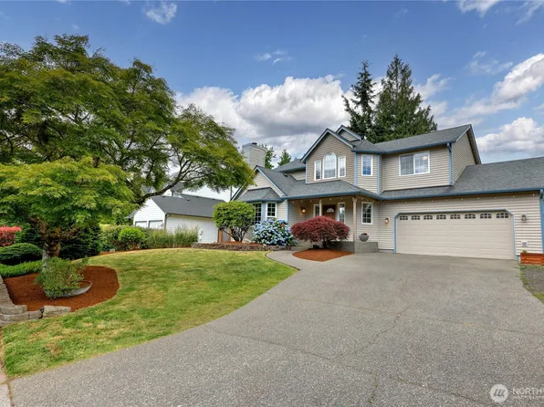 19555 23rd Avenue NE, Poulsbo, WA 98370