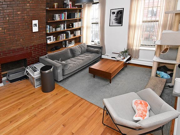 2nd image of 531 E 11th St APT 5A