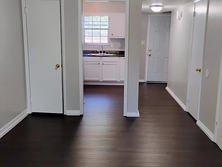 316 Taylor St — Photo 2
