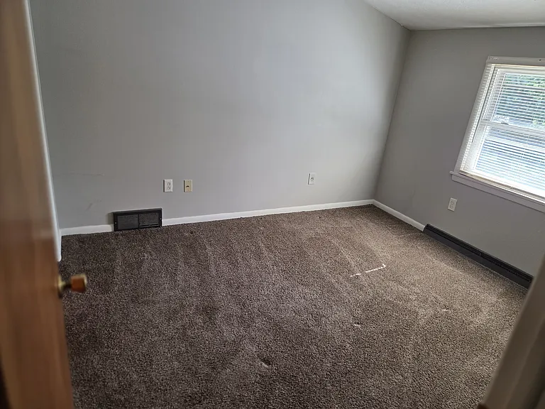 535 Elmford Ave SW #2 — Photo 8