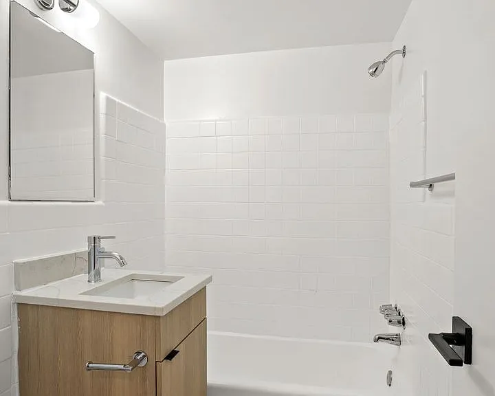 Modern Living at The Horizon | Prime Northwest DC Location — Photo 36