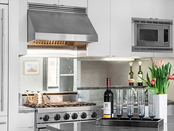 4th image of 81 Irving Pl #11EFG