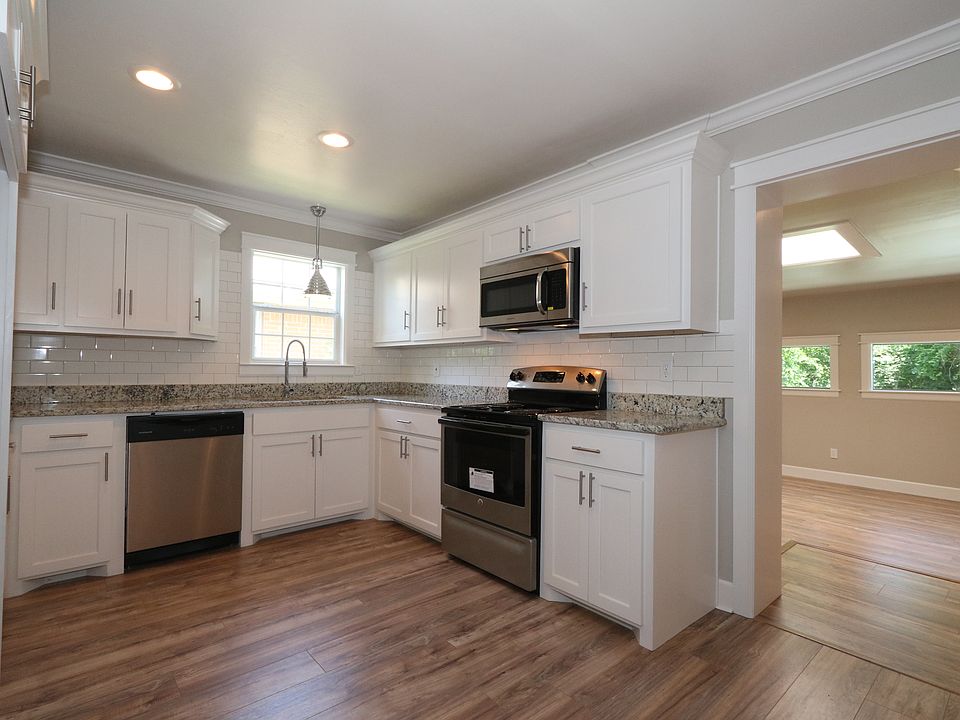 1st image of 1233 Carroll Dr