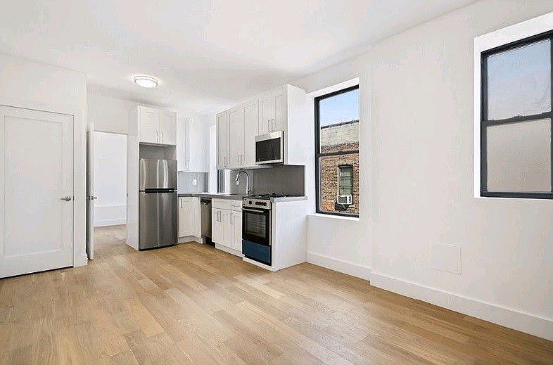 1st image of 207 Central Park N APT 19