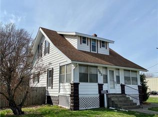 505 S Catalpa St, Sullivan, IL 61951