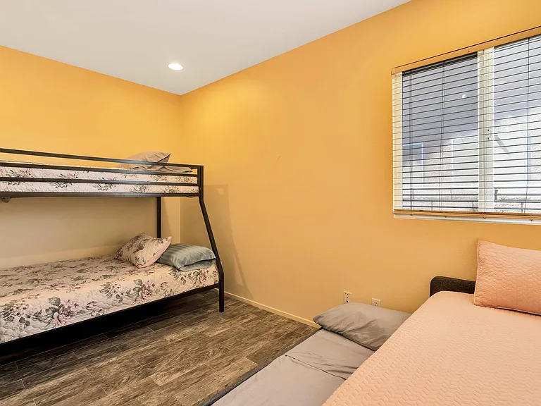49990 Eastwood Ln — Photo 26