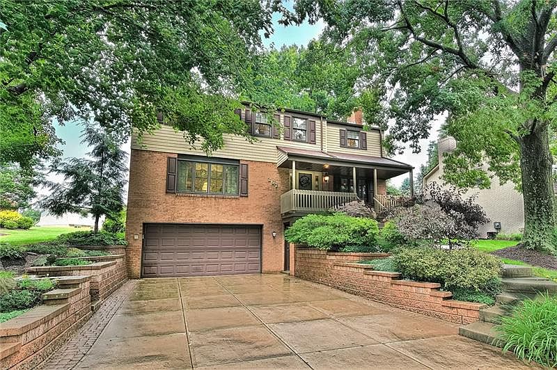 1st image of 267 Courtney Pl