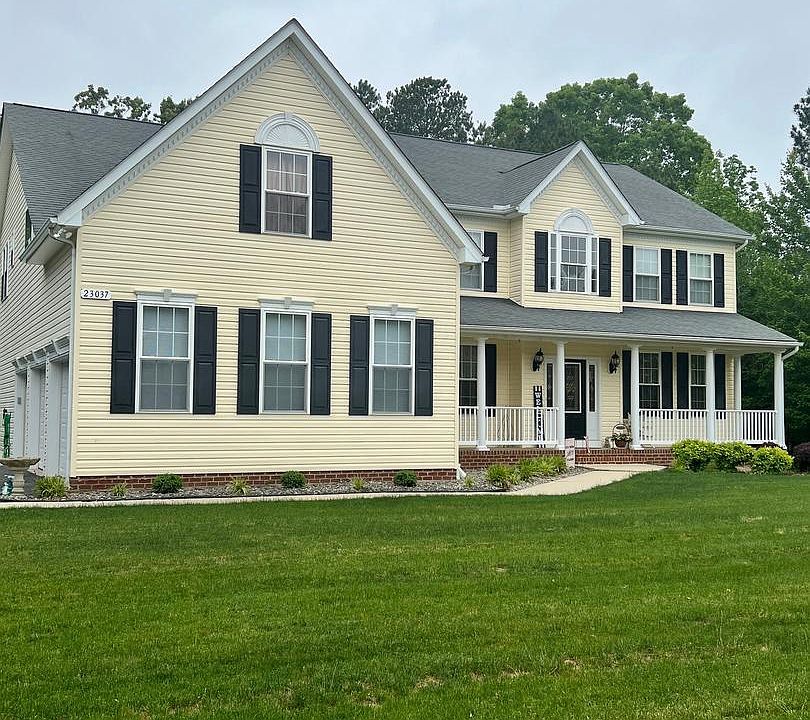 1st image of 23037 Thornbury Dr