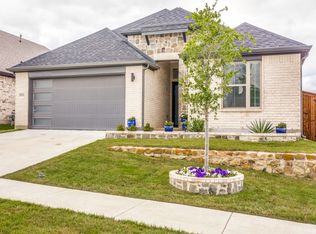 10604 Pleasant Grove Way, Fort Worth, TX 76126