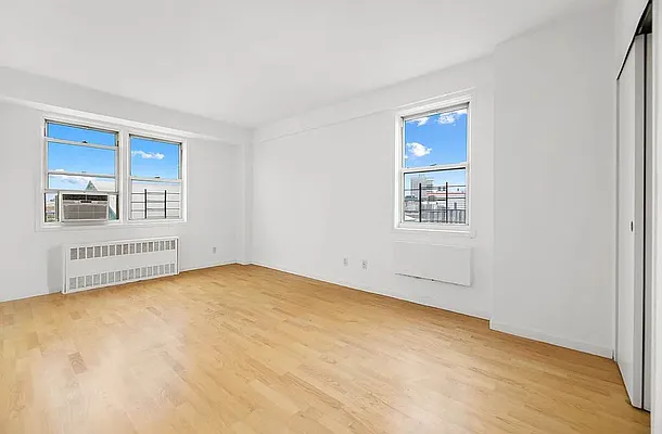 Rented by REAL New York | media 11