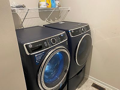 2nd image of 1900 Roseneath Rd #4B