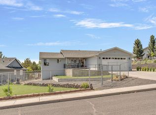 268 NE Hillcrest St, Madras, OR 97741