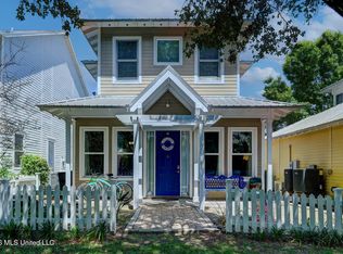 17 Chapel Hill Rd, Bay Saint Louis, MS 39520