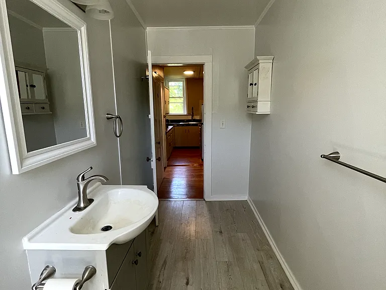 4 Main St #6 — Photo 10