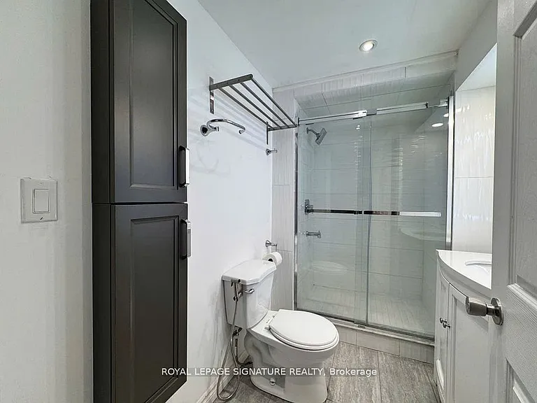 285 Mississaga St #BASEMENT — Photo 15