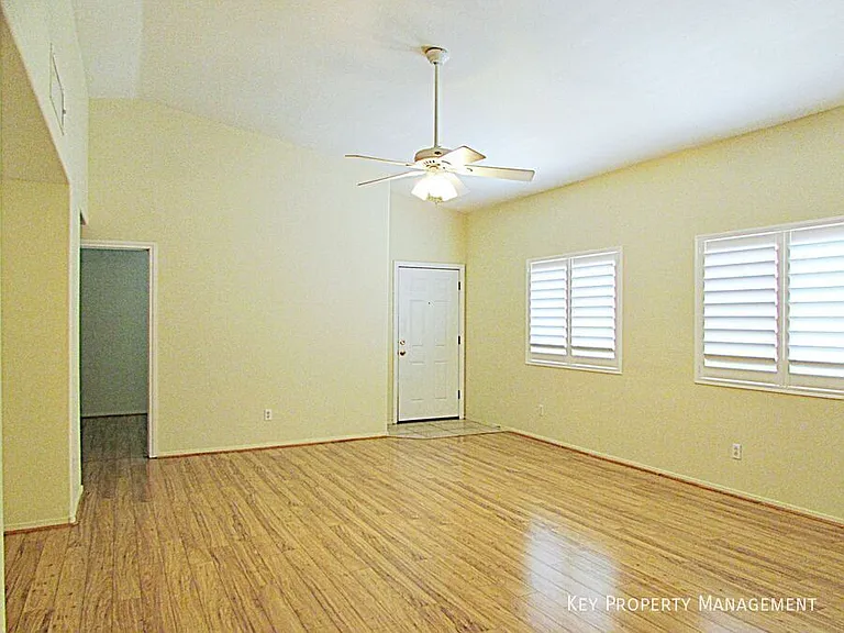 7450 S Eastern Ave #2080 — Photo 2