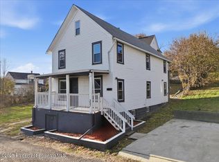 357 Hughes Ct, Scranton, PA 18504