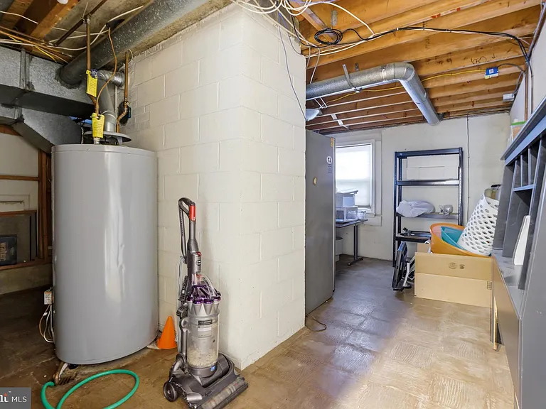 7715 Crossover Dr — Photo 74