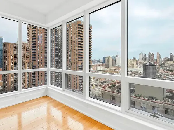 350 West 42nd Street 28C image 1 of 10