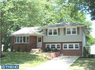 213 Belle Arbor Dr, Cherry Hill, NJ 08034