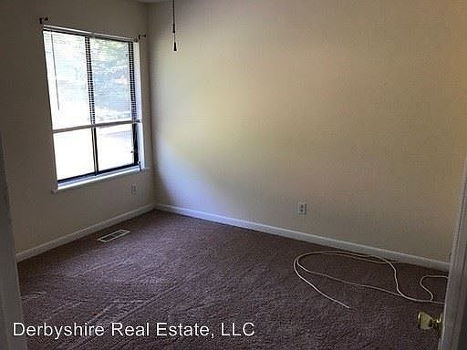 2nd image of 1466 Tenbury Dr