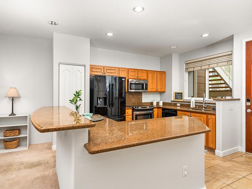 1st image of 75-5919 Alii Dr APT H2