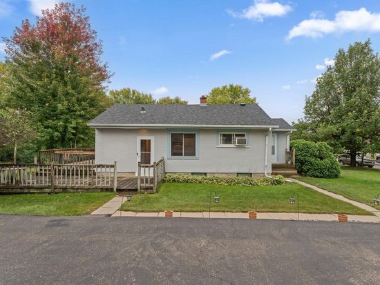 1740 English St, Saint Paul, MN 55109
