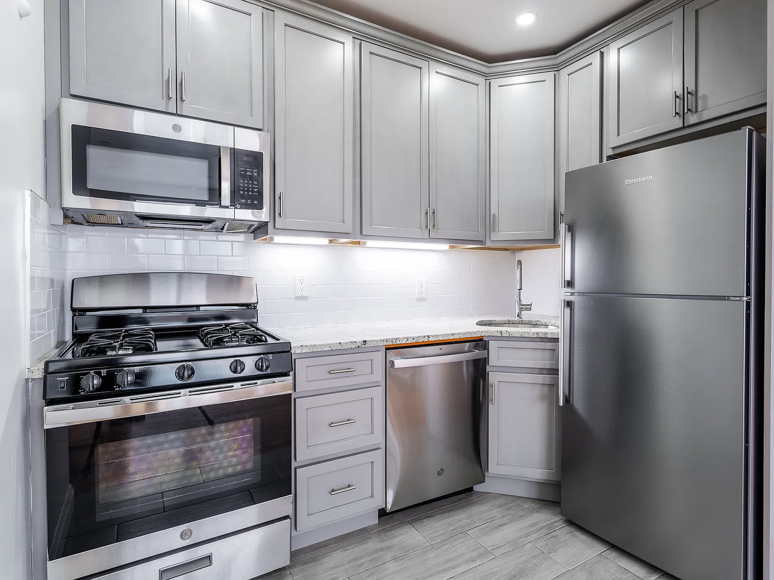430 Mcdonald Avenue — Photo 3