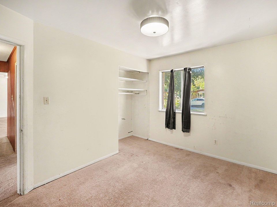 34140 Birchwood St, photo 17