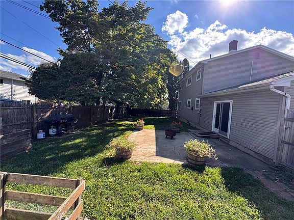 2nd image of 7198 Heather Rd