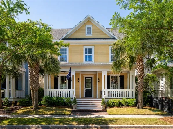 1700 Paradise Lake Dr, Mount Pleasant, SC 29464