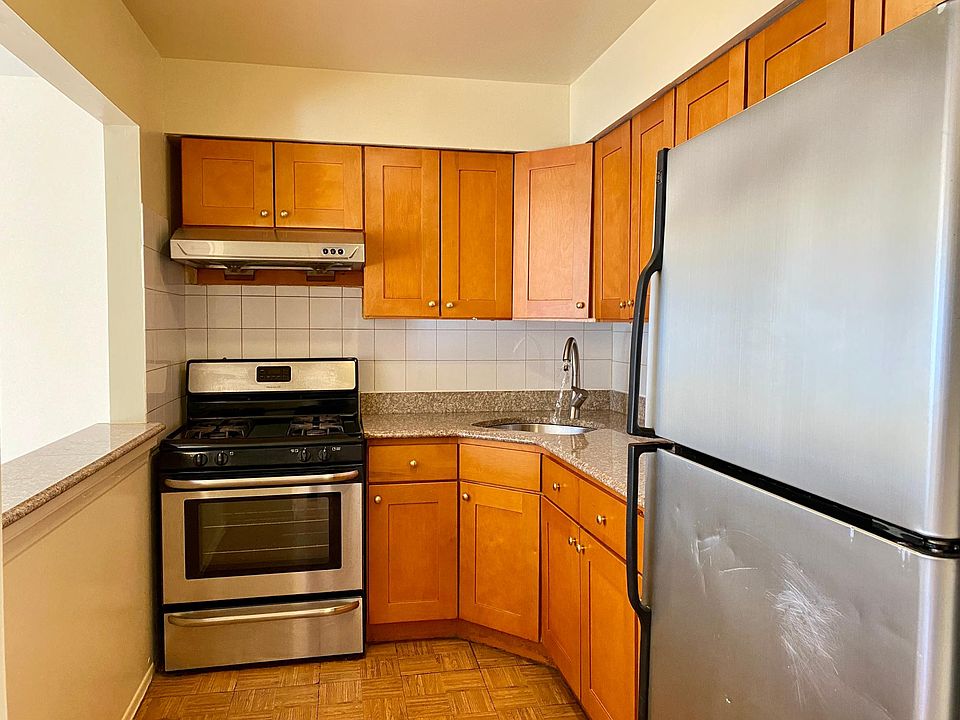 1st image of 14207 37th Ave Floor 2