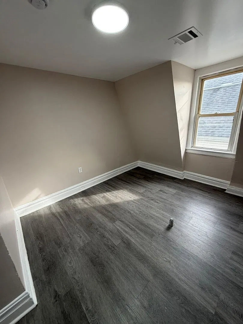 391 Myrtle Ave — Photo 3