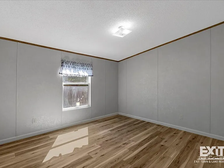 1289 Fleshood Ln — Photo 16