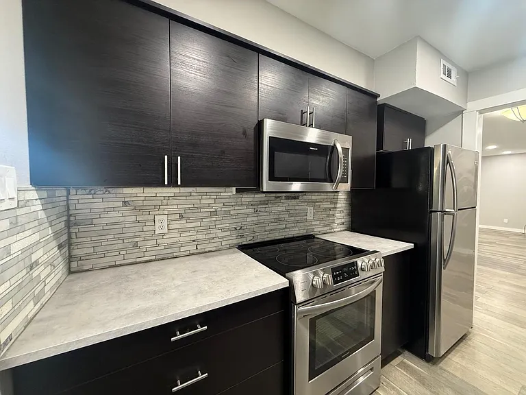 8299 Kingsbrook Rd #280 — Photo 14