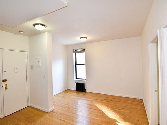 4th image of 12 W 104th St #2RS