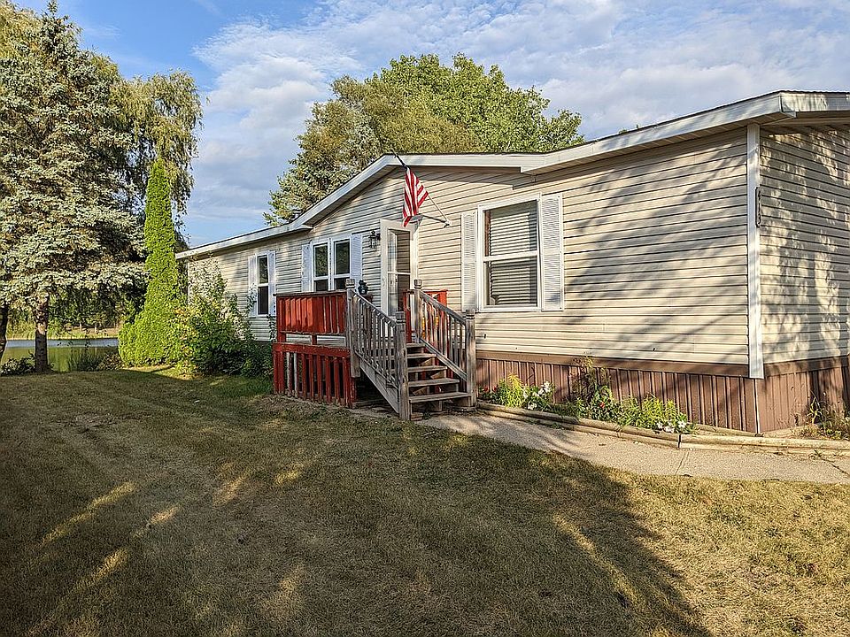 1st image of 413 Aquaview Dr