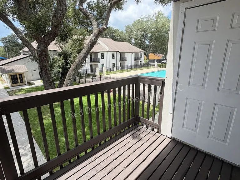 Walden Landing Apartments — Photo 42