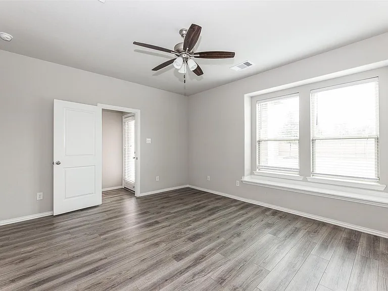15211 Stuart Bat Cave Ln — Photo 12