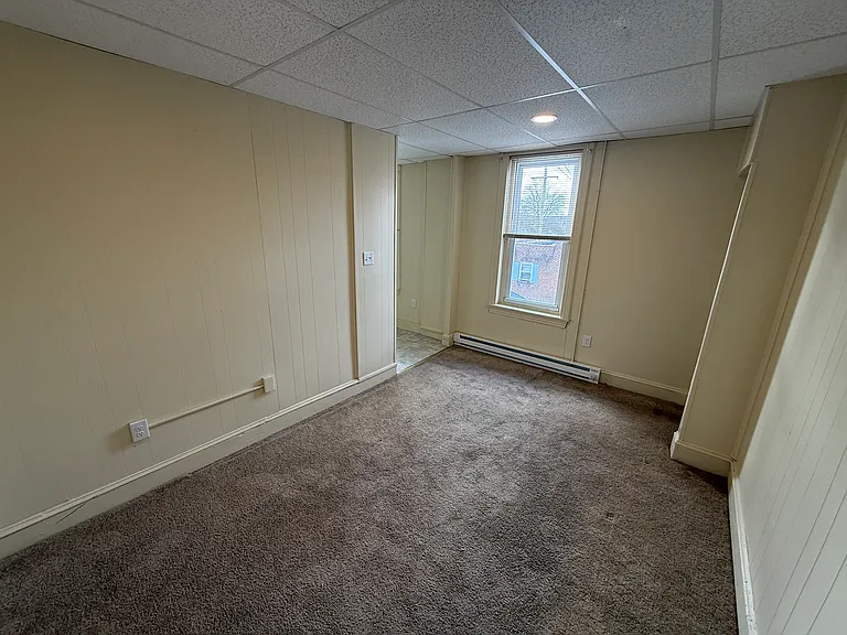 253 N York Street — Photo 15