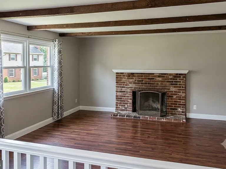 306 Cornell Rd — Photo 10