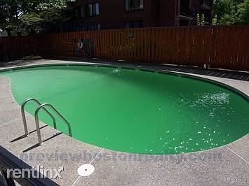 2nd image of 45 Longwood Ave APT 403-SOJ